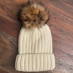 NEW Beanie/Hat removable fur pompom